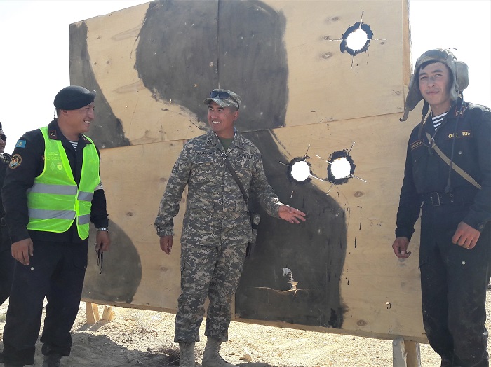 В Мангистау прошли стрельбы танкистов