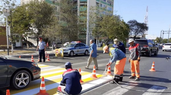 Пешеходные переходы обновили в Актау