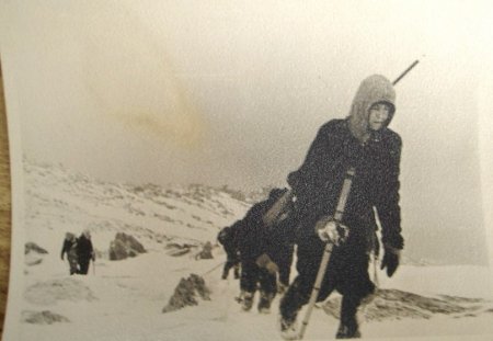 Рассекречены фото с похорон погибших страшной смертью дятловцев