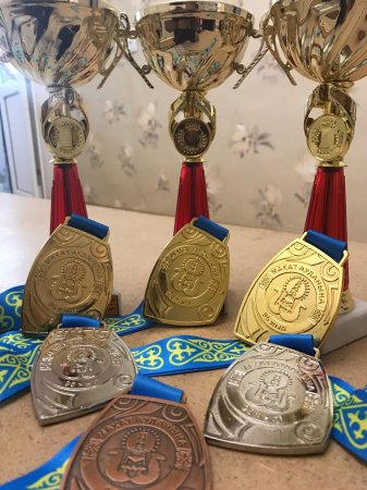 Штангисты из Жанаозена завоевали три «золота» турнира в Атырауской области