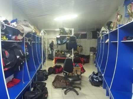 «А воз и ныне там»: Хоккеисты из Актау возмущены затянувшимся строительством Ледового дворца