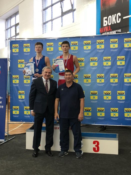 Спортсмены из Мангистау завоевали 10 медалей на межрегиональном турнире по боксу в Оренбурге