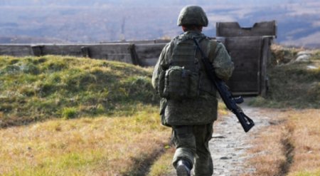 Солдат застрелил 8 сослуживцев в России