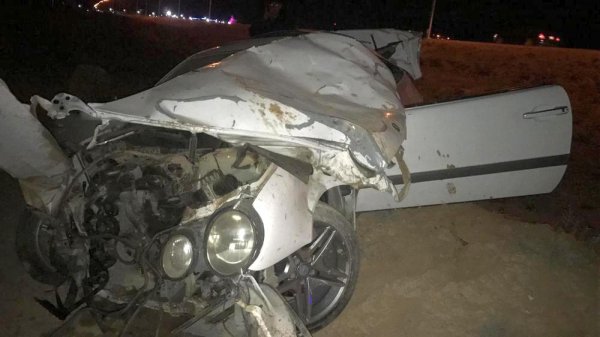 Машина перевернулась: Пять человек пострадали в аварии по дороге в аэропорт Актау