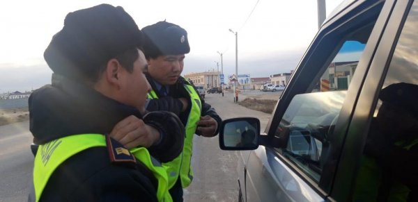 За один день полицейские оштрафовали 89 нарушителей на дорогах в Мангистау