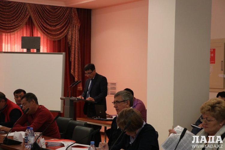 Тарифтер жөніндегі жұмыс тобының бірінші отырысы. Первое заседание рабочей группы по тарифам