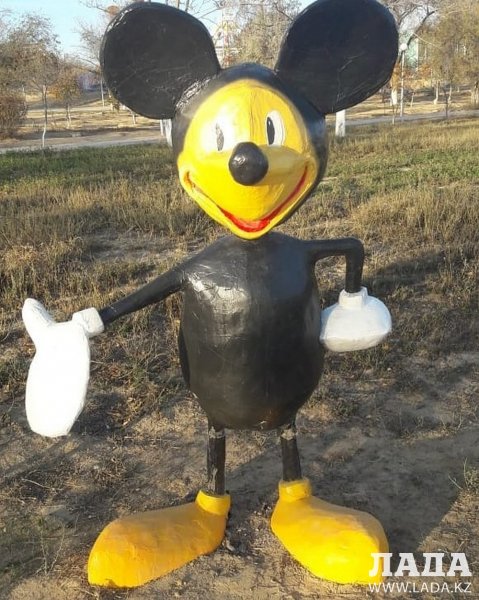 В Актау «поселились» сказочные персонажи