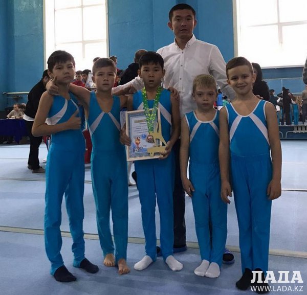 Гимнасты из Актау заняли весь пьедестал почета на чемпионате страны
