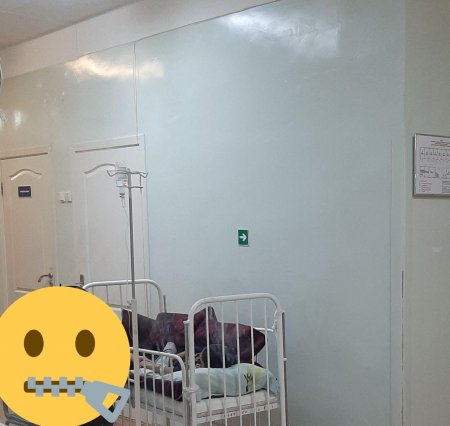 Прием ведётся в коридоре на полу: Жительница Алматы пожаловалась на состояние Мангистауской детской инфекционной больницы