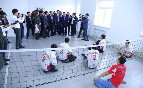 Бердибек Сапарбаев посетил Жанаозен