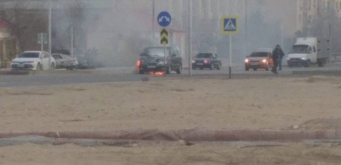 В 22 микрорайоне Актау сгорел автомобиль