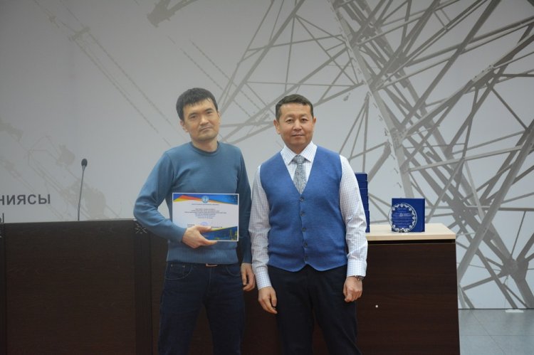 Награды ко дню энергетика получили работники АО «МРЭК»