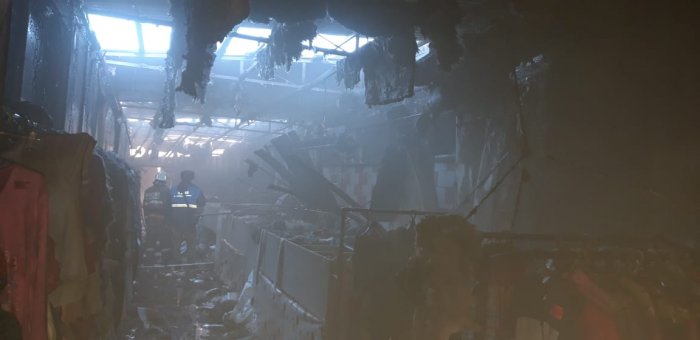 В Актау cгорел магазин одежды в 8А микрорайоне