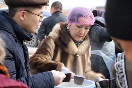 Каждую субботу в Актау будут кормить бездомных людей