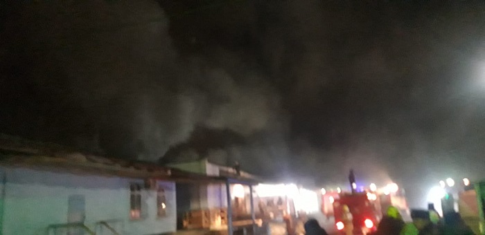 В Актау сгорел склад с бытовой техникой