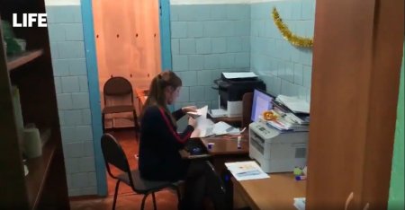 В одной из школ Красноярского края учительскую перенесли в туалет