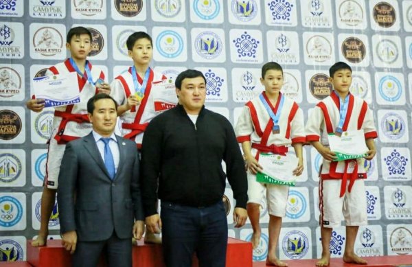 Местные борцы завоевали пять наград на чемпионате страны в Актау