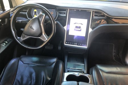 Сколько стоит 645 тысяч километров на Tesla Model X