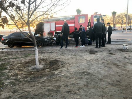 В Актау горел автомобиль
