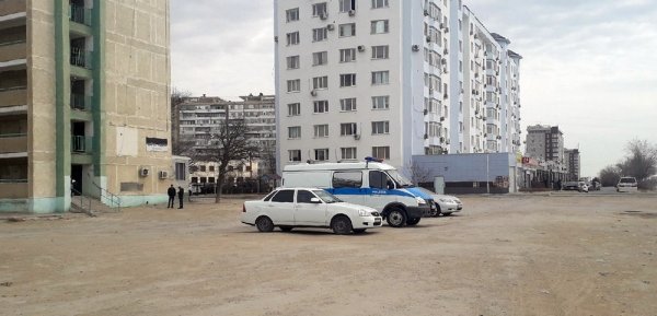 Возле площади «Ынтымак» в Актау выставили ограждение