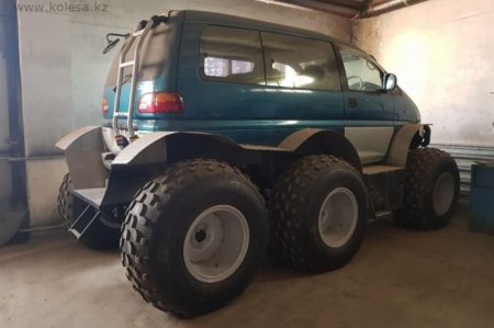Шестиколесный вездеход собрал из Mitsubishi житель Актобе