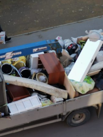 Обработку дома в 11 микрорайоне в Актау сняли на видео