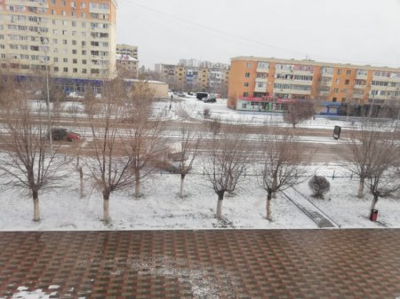 Снег выпал в нескольких областях Казахстана