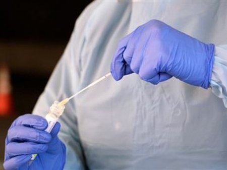 Один человек умер от коронавируса в ВКО