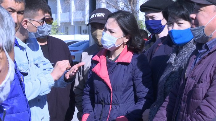 Работники Скорой помощи Актау пожаловались на отсутствие выплат за работу во время пандемии