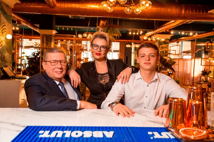 25 апреля 60-летний юбилей отмечает директор филиала учреждения «Российский морской регистр судоходства» в Казахстане Геннадий Николаевич Одинцов