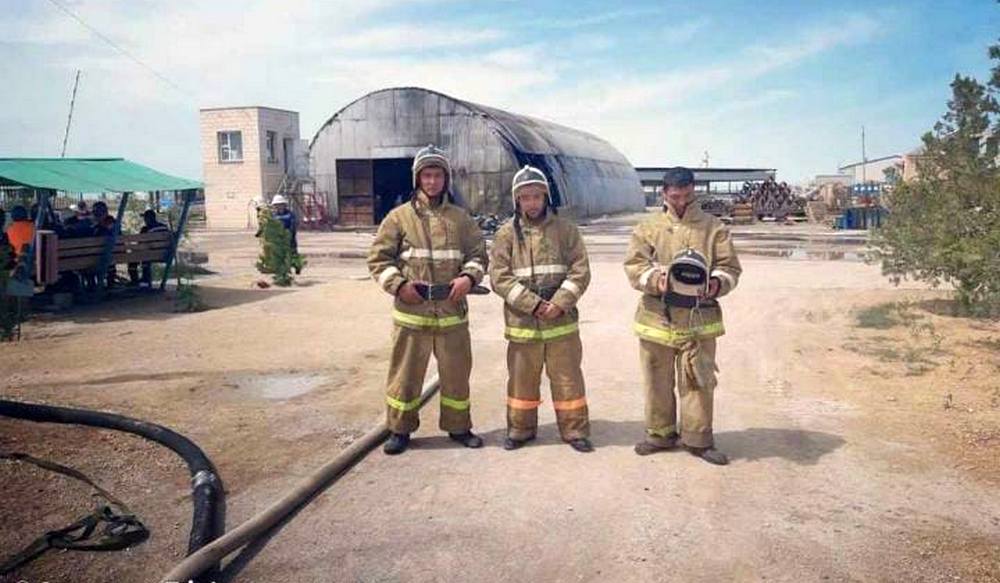 форма пожарного. подразделения пожарной охраны. 125 лет пожарной охране новосибирской области. журналы для негосударственных противопожарных служб. форма пожарных казахстана.