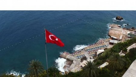 В Турции назвали сроки начала приёма туристов из-за рубежа