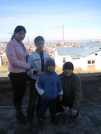  Выросший в США мальчик-казах нашёл родного брата в Усть-Каменогорске