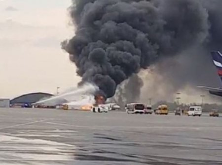 Самолет загорелся после посадки в ВКО
