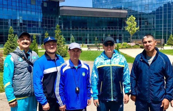 Мангистауские боксёры начали тренировки в Алматинской области