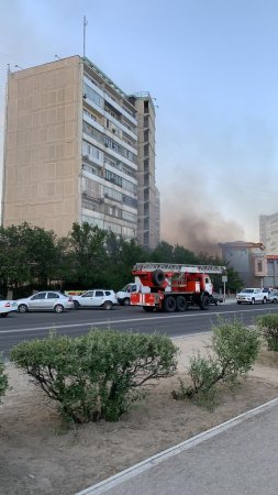 Картинная галерея горит в 11 микрорайоне Актау