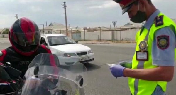 Полиция наказала 12 мотоциклистов в Актау