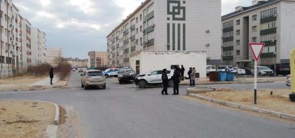 Ищи, кому выгодно! Дорожные знаки после аварии поменяли и затем сняли в Актау