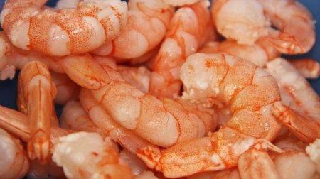 Коронавирус в упаковках замороженных креветок из Эквадора обнаружили в Китае 