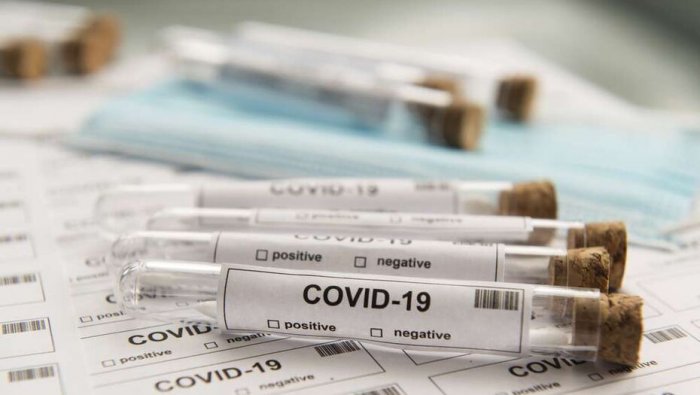 Жителям Актау рассказали о вредных советах при лечении Covid-19