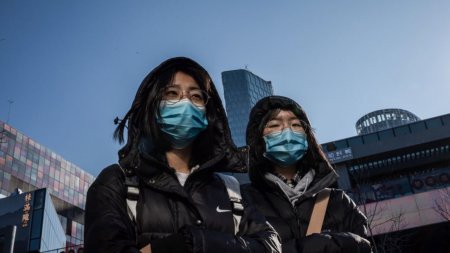 В китайском Урумчи объявили режим военного времени из-за коронавируса