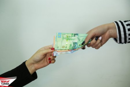 Экономист предложил позволить казахстанцам погашать кредиты пенсионными накоплениями