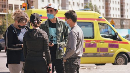 Число случаев коронавируса в Казахстане превысило 100 тысяч