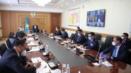 Программу развития фармацевтической промышленности примут в Казахстане
