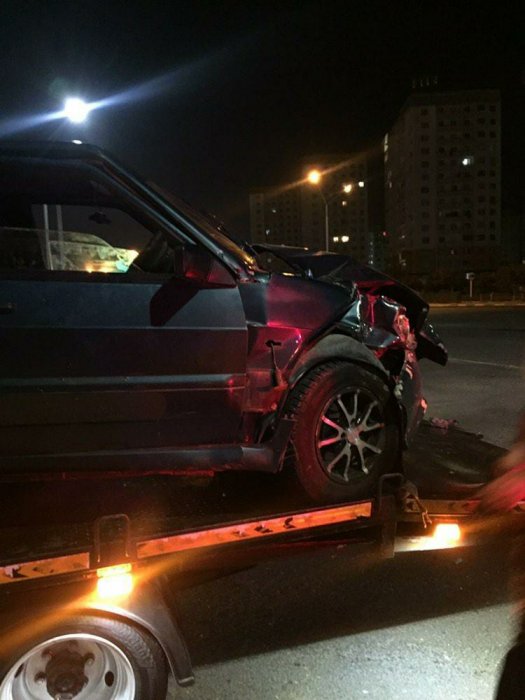 Два автомобиля столкнулись между 32А и 32Б микрорайонами Актау