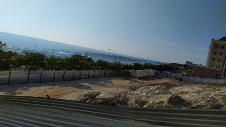 Побережье распродано! Очередной участок на набережной Актау застроят высоткой