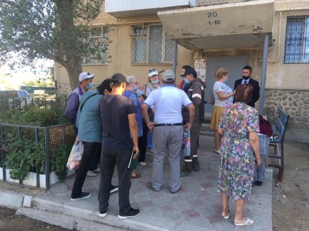 Весь битум ушёл на дорогу к отелю Rixos! Подрядчик назвал причины долгого ремонта дорог в микрорайонах Актау