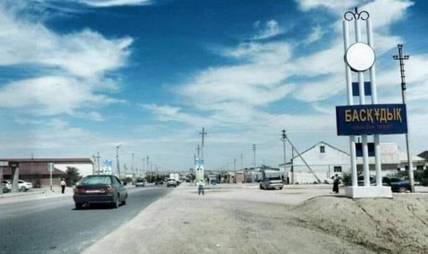 В одном из районов Мангистау начали асфальтировать дороги