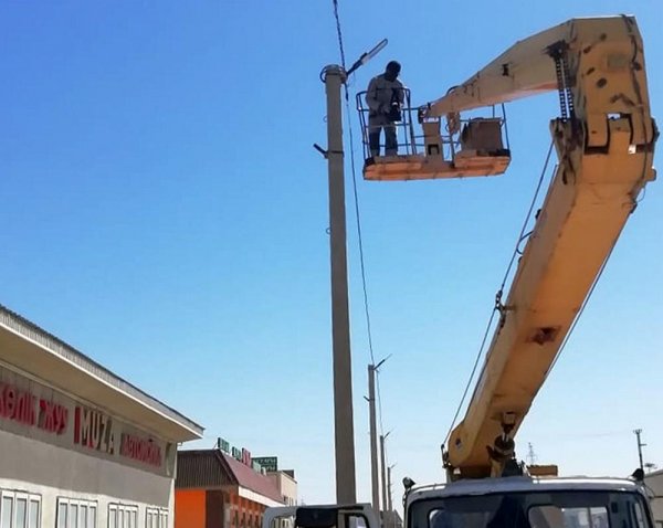 В одном из районов Мангистау начали асфальтировать дороги