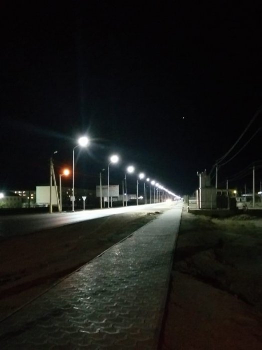В селе Рахат проводят уличное освещение